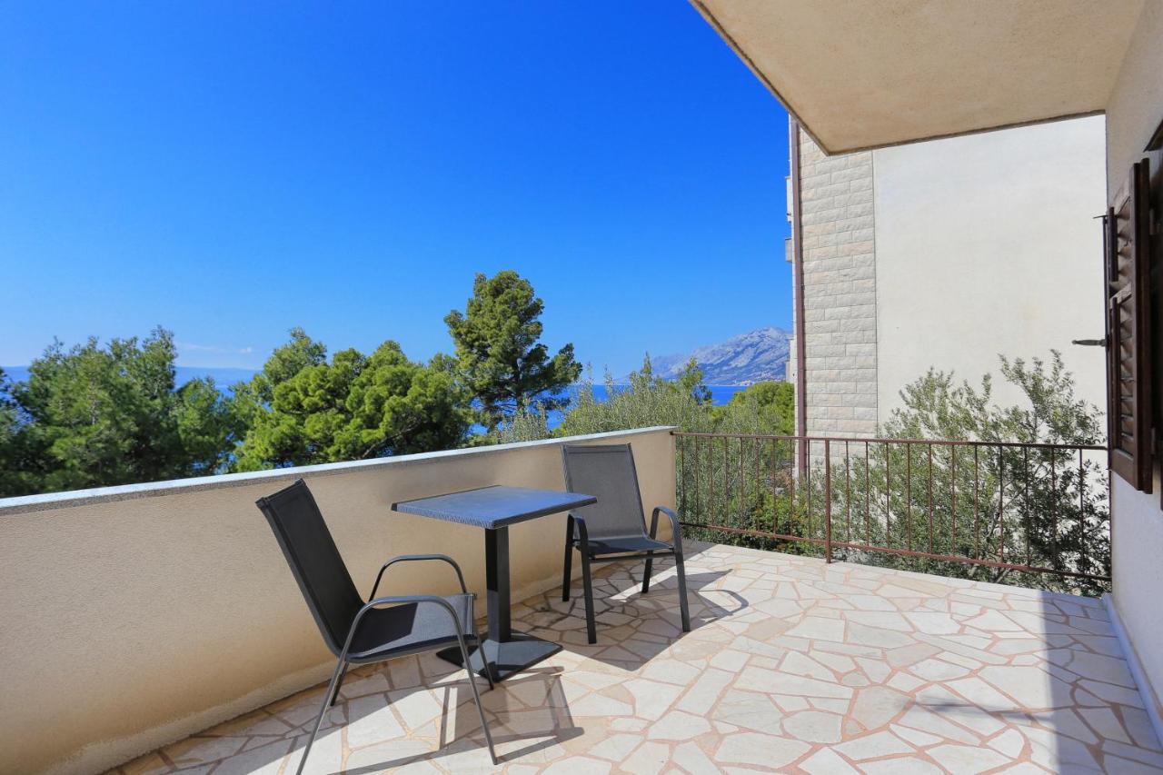 Apartments By The Sea Brela, Makarska - 2718 Exterior photo