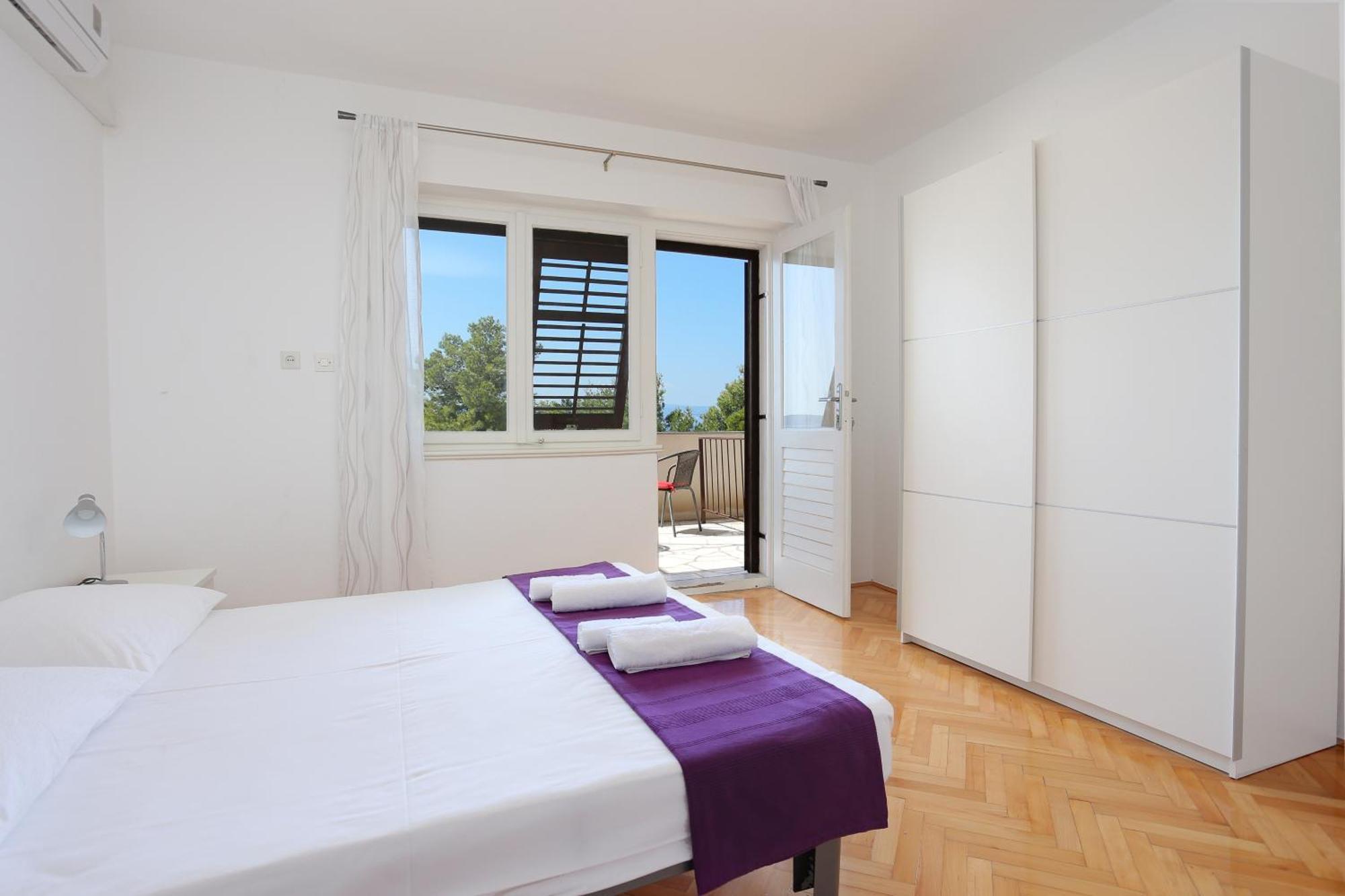 Apartments By The Sea Brela, Makarska - 2718 Room photo